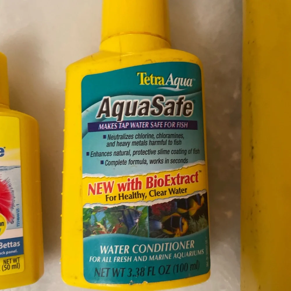 BUNDLE Of 3 TETRA AQUA SAFE Plus and Water Conditioner